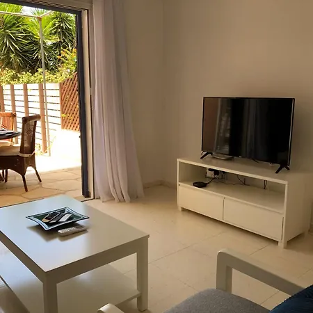 Regina Gardens - Modern 2 Bed Maisonette Paphos