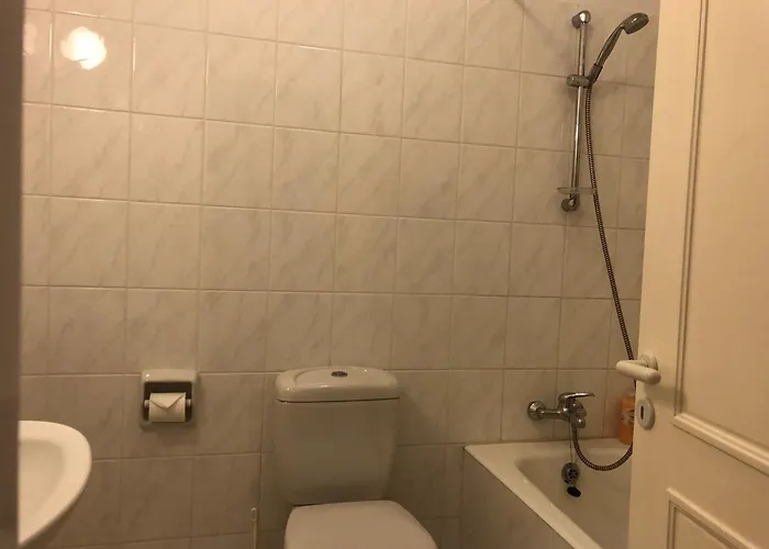 Regina Gardens - Modern 2 Bed Maisonette * Paphos