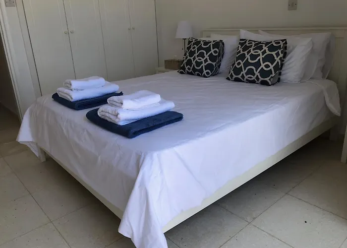 Semesterbostad Regina Gardens - Modern 2 Bed Maisonette *