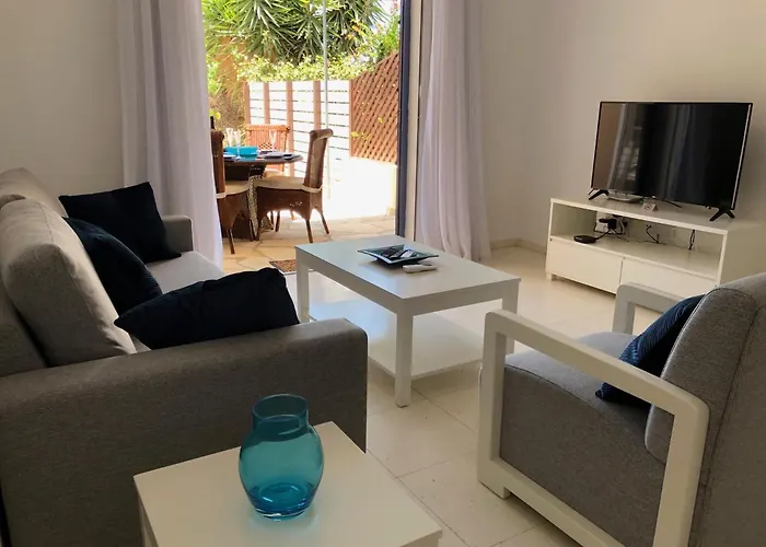 Prázdninový dům Regina Gardens - Modern 2 Bed Maisonette Paphos