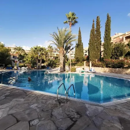 Regina Gardens - Modern 2 Bed Maisonette Ferienhaus