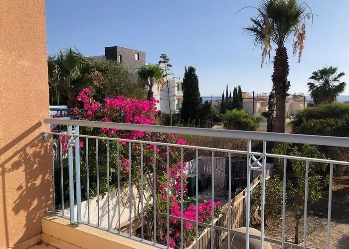 Feriehus Regina Gardens - Modern 2 Bed Maisonette *